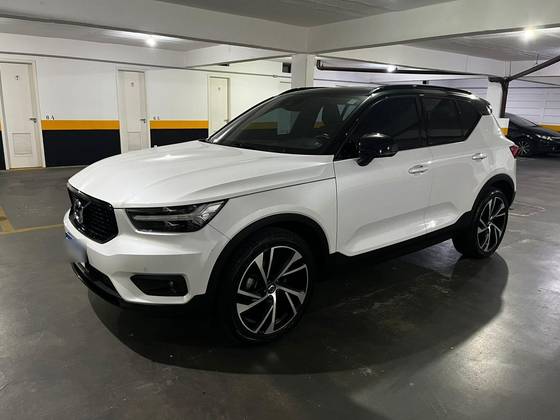 VOLVO XC40 2.0 T5 GASOLINA R-DESIGN AWD GEARTRONIC VOLVO XC40 2.0 T5 GASOLINA R-DESIGN AWD GEARTRONIC